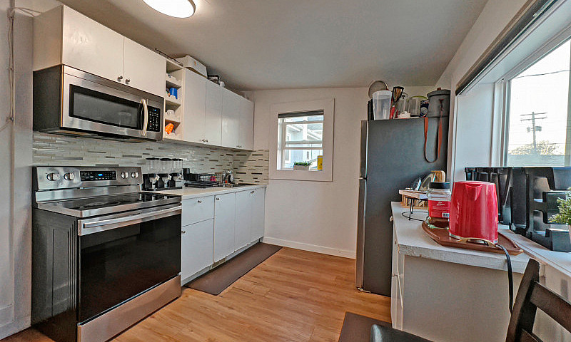 Lovely 4 Bedroom & 2...