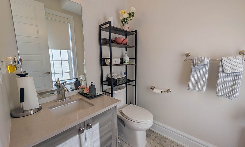 7868 Odell Cres, Nia...