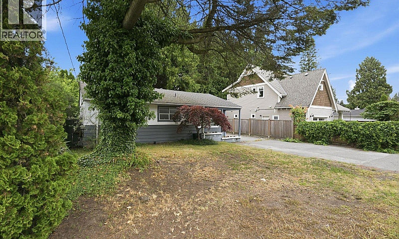 5857 16 Avenue Delta...