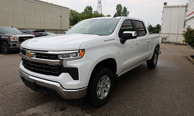 2025 Chevrolet Silve...