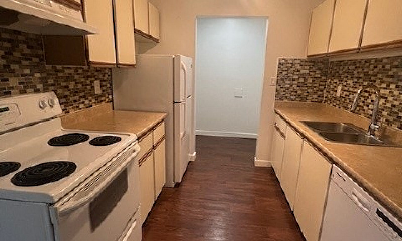 Top Floor 2 Bedroom ...