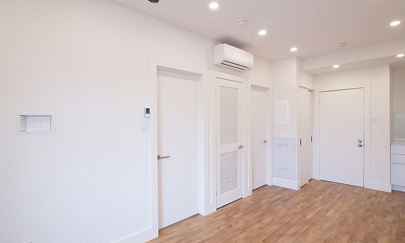 Renovated 1 Bed 1 Ba...