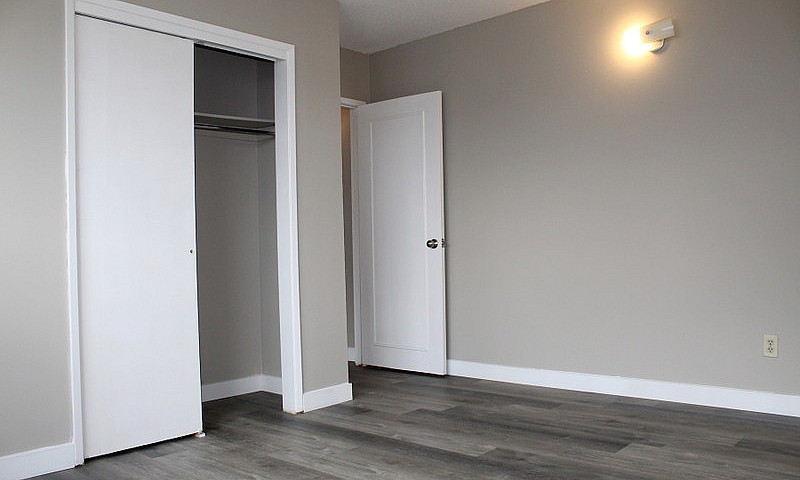 Al Ritchie Apartment...