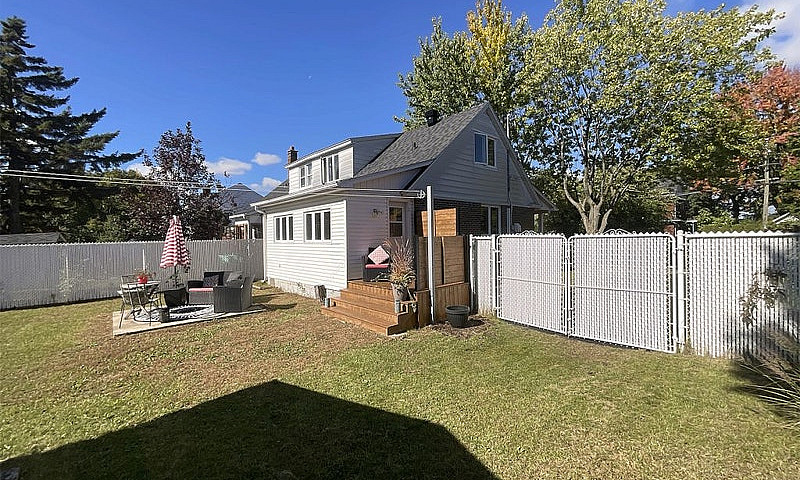 $350,000 - Semi-Deta...