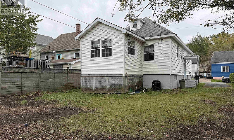 208 Dillon Street Sy...