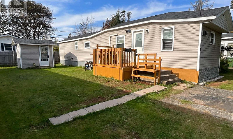 38 Linkletter Estate...