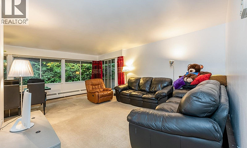 312 235 Keith Road W...