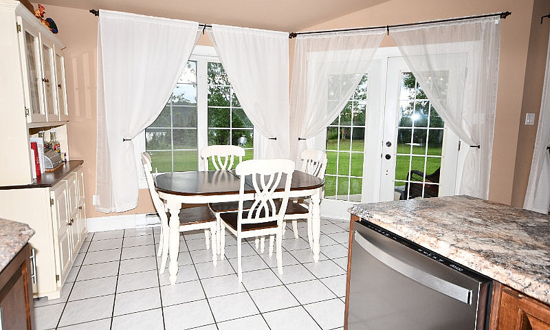New Listing!! 128 Bo...