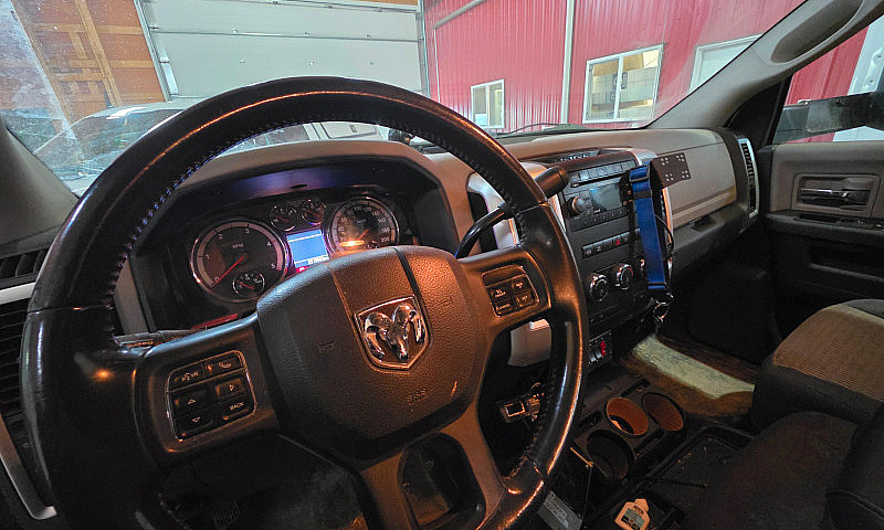 Crew Cab 4×4 Diesel ...