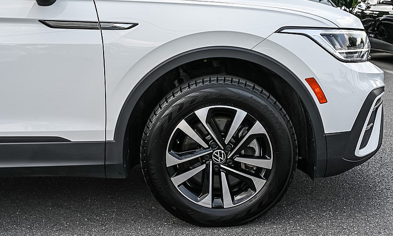 2022 Volkswagen Tigu...