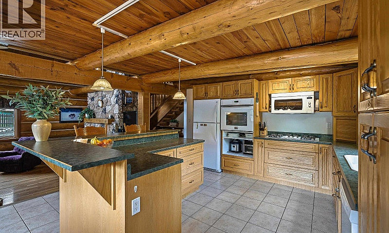 4122 Wildwood Road W...