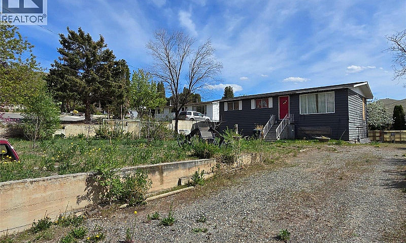 1528 Valleyview Cres...