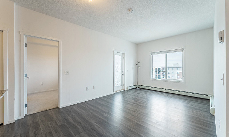 2 Bed 2 Bath Condo D...