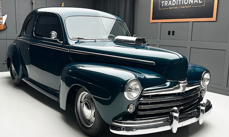 1948 Ford Super Delu...