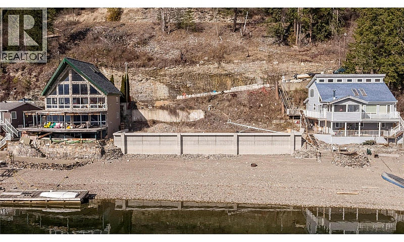 4780 Sunnybrae Canoe...