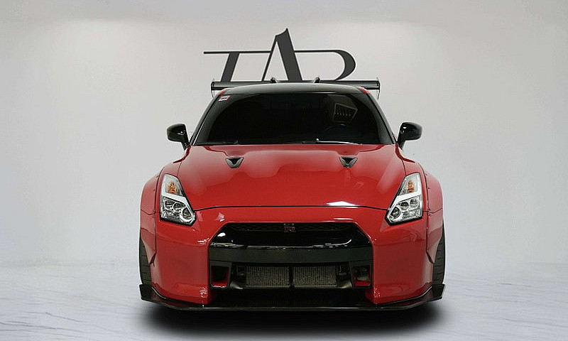 2011 Nissan Gt-R Lib...
