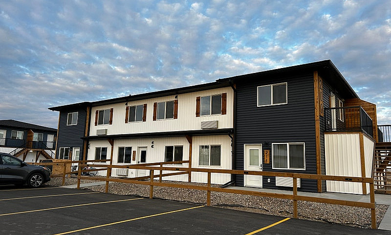 One & Two Bedroom Un...