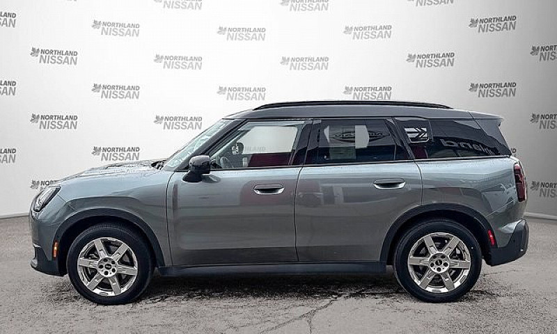 2025 Mini Countryman...