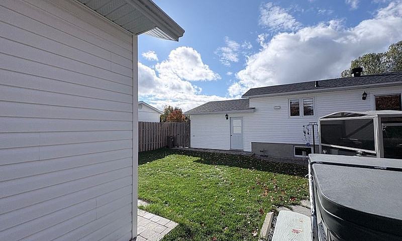 $520,000 - Bungalow ...