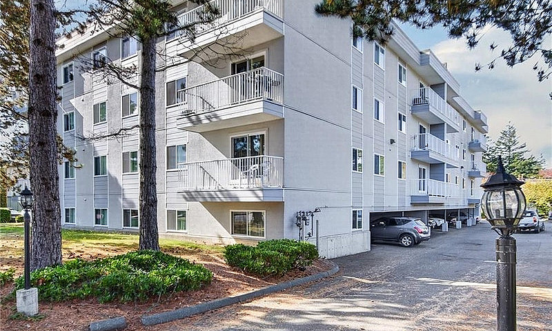 407 175 Centennial D...
