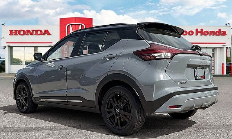 2023 Nissan Kicks Sr...