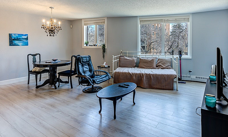 Downtown 2 Bed 2 Bat...