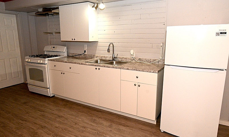 1-Bedroom 1-Bathroom...