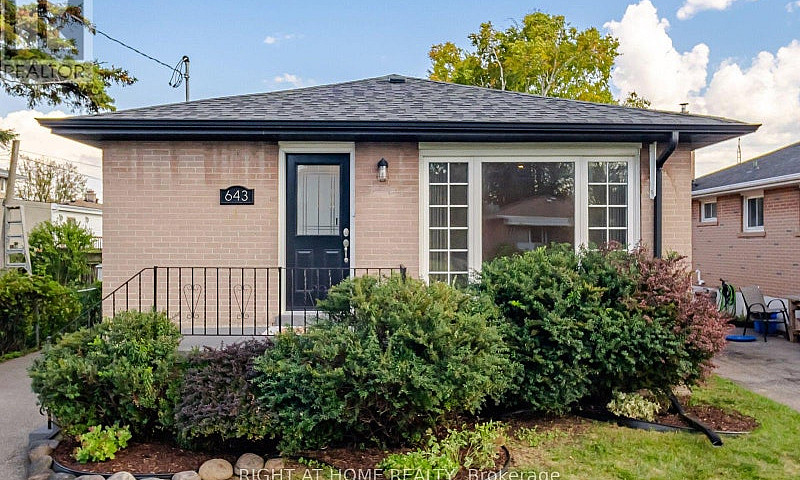 643 Perry Crescent O...
