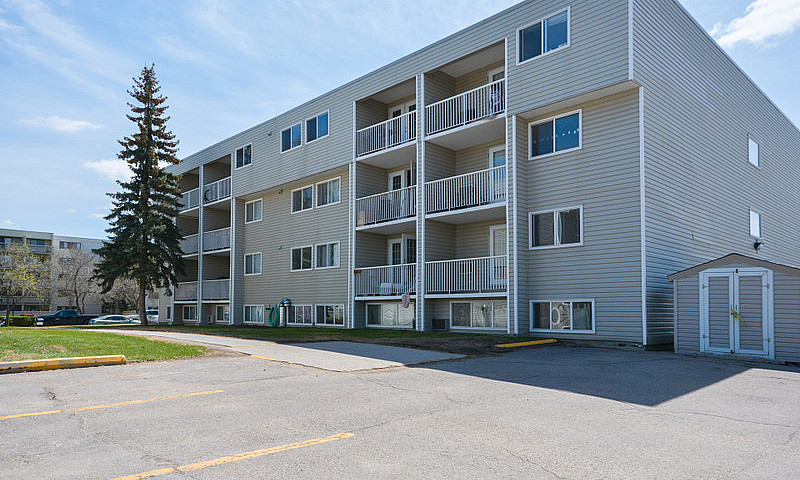 2 Bedroom - 193 Lock...