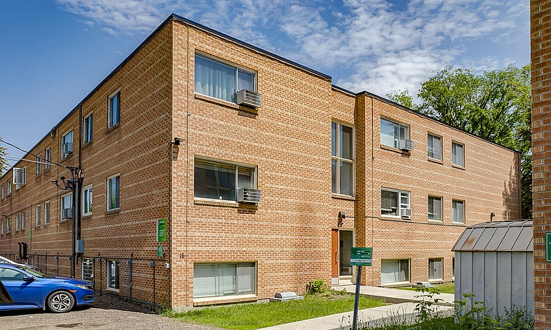 Modern Apartments Wi...