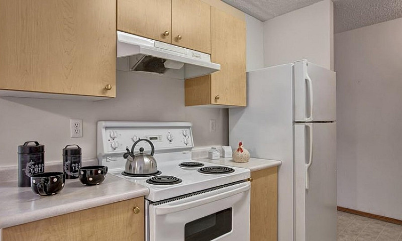 Spacious 2 Bedroom A...