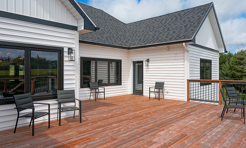 Waterfront Mint Home...