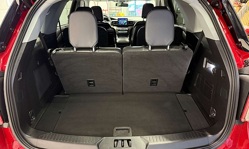 2020 Ford Explorer L...