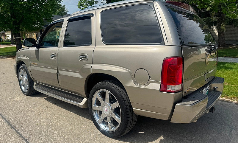 2003 Cadillac Escala...