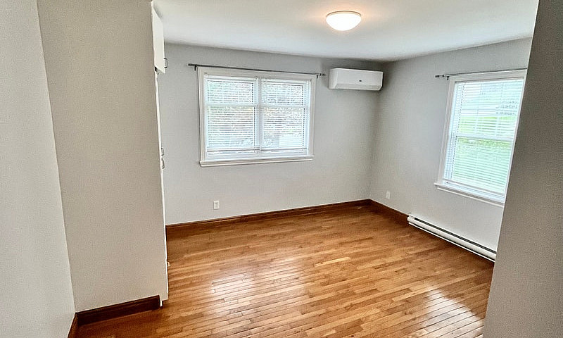 2-Bedroom Unit In Sy...