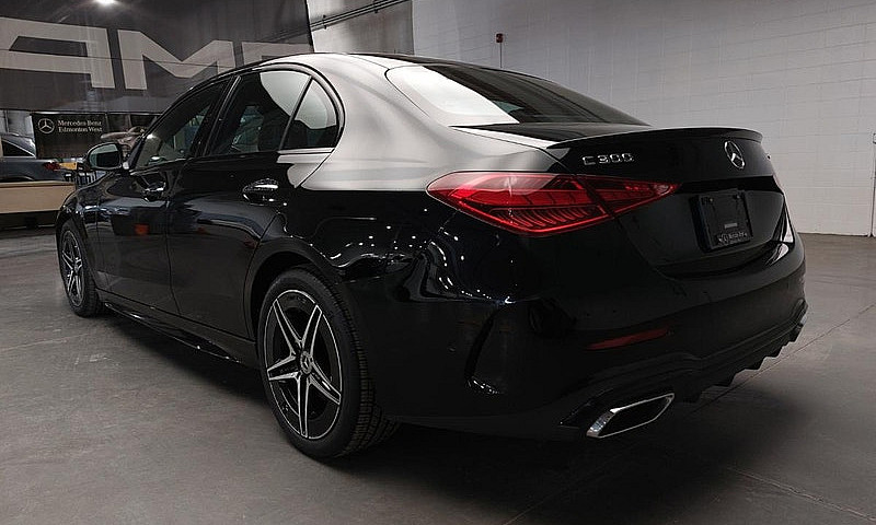 2025 Mercedes-Benz C...
