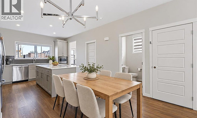 10 Lucas Close Nw Ca...