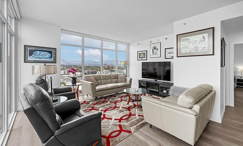 Downtown Condo - Vie...
