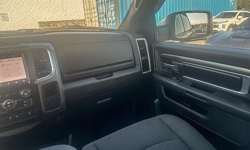 2023 Ram 1500 Classi...