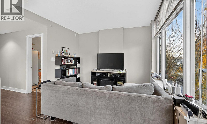 210 1777 W 7Th Avenu...