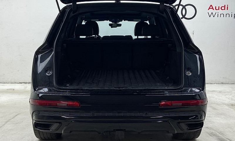 2023 Audi Q7 Technik...