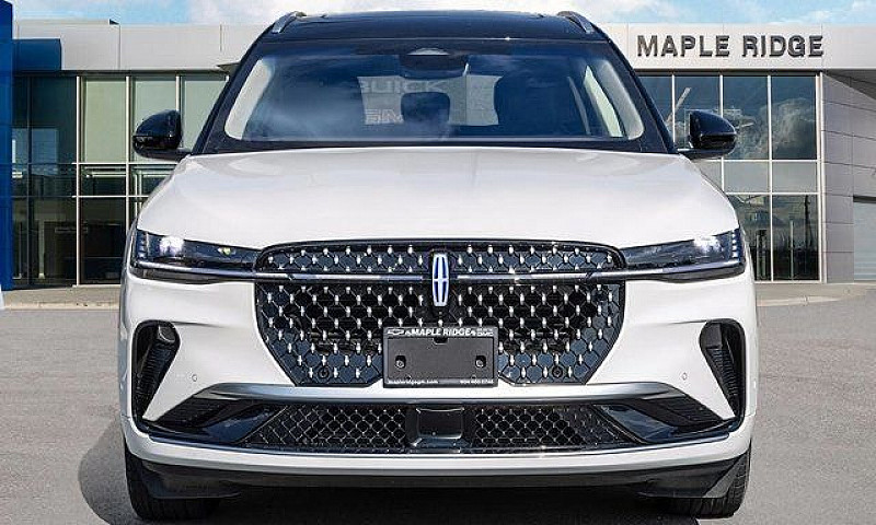 2024 Lincoln Nautilu...