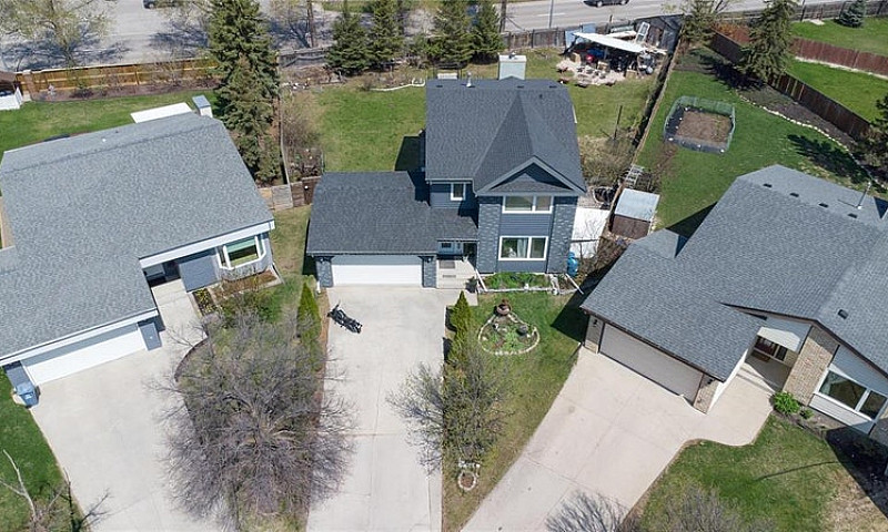 28 Stonegate Close W...
