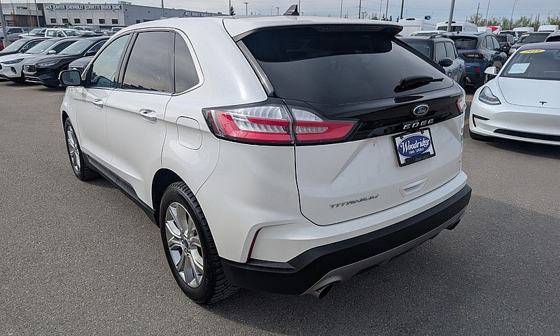 2022 Ford Edge...