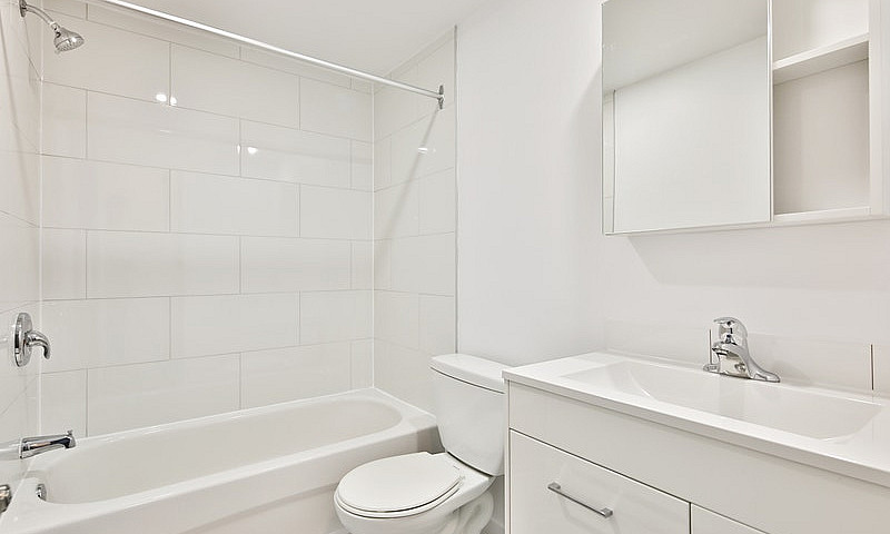 Beau 4½ – Brodeur, L...