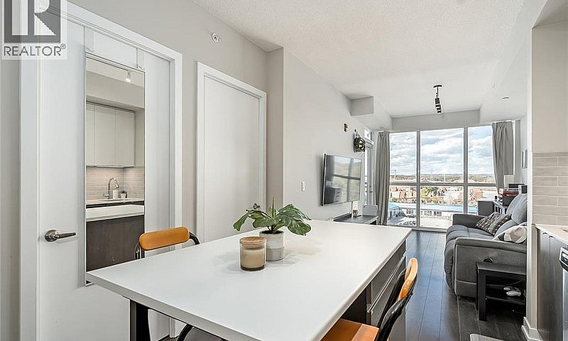 5240 Dundas Street U...
