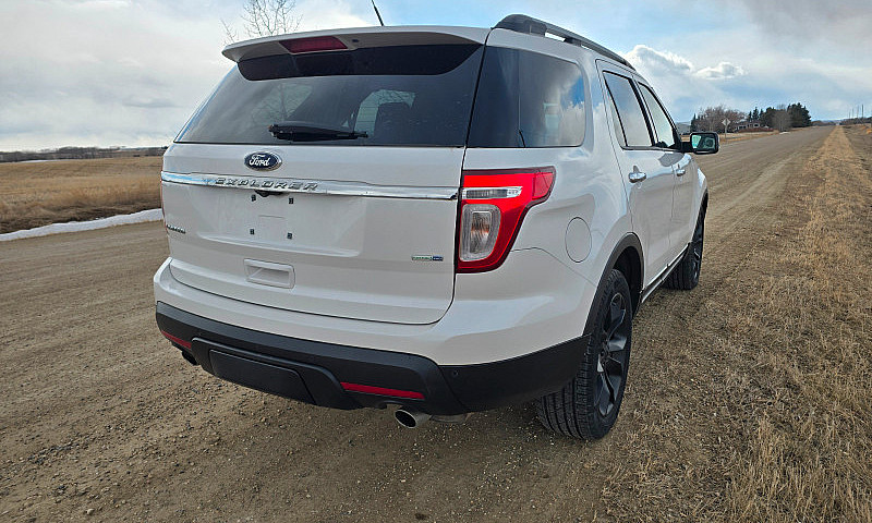 2014 Ford Explorer L...