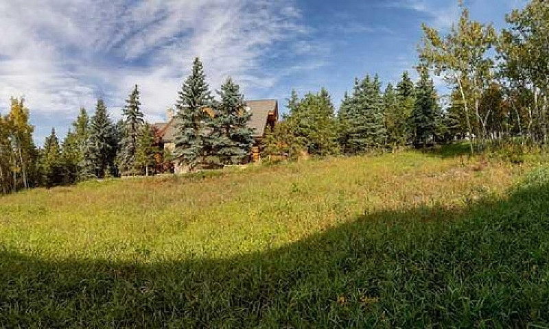 5108 42A Street Clos...