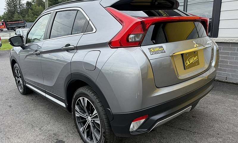 2018 Mitsubishi Ecli...