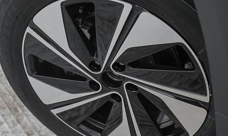 2025 Volkswagen Taos...